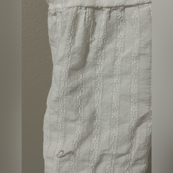 white tank with tie front - Picture 5 of 5